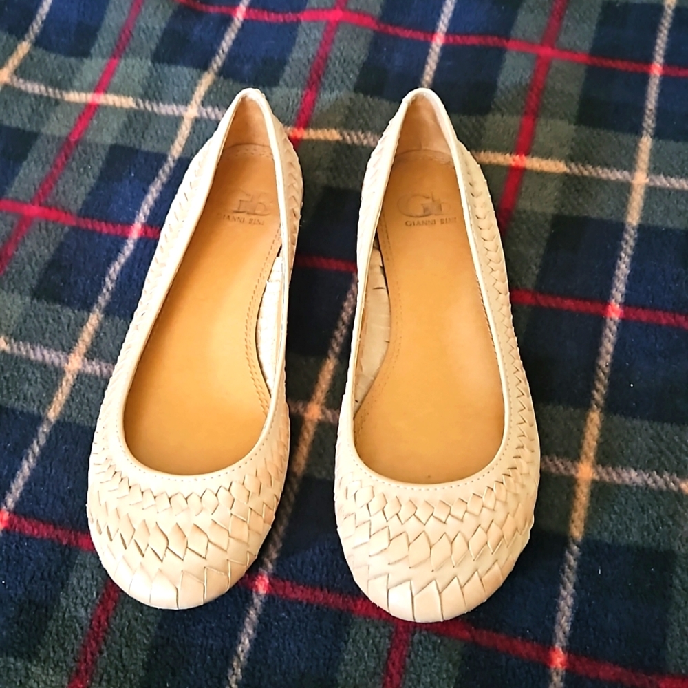 Size 6.5‎ Gianni Bini Flats